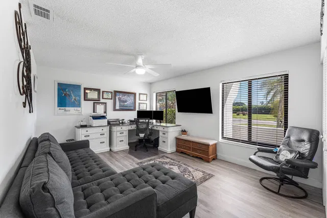  Residence photo 18