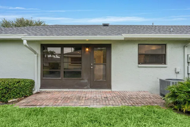  Residence photo 25