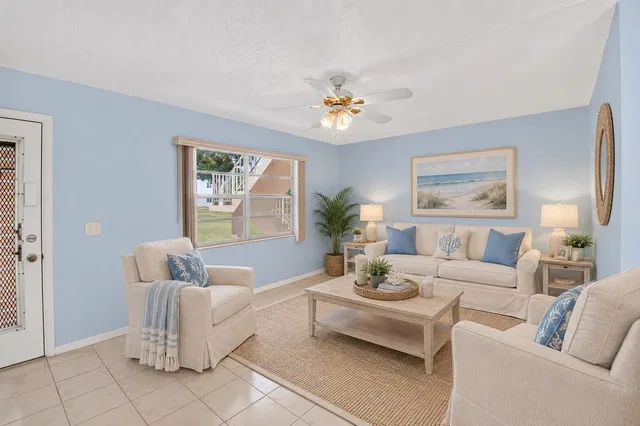  Residence photo 4
