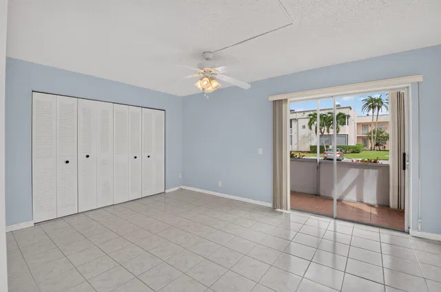  Residence photo 12
