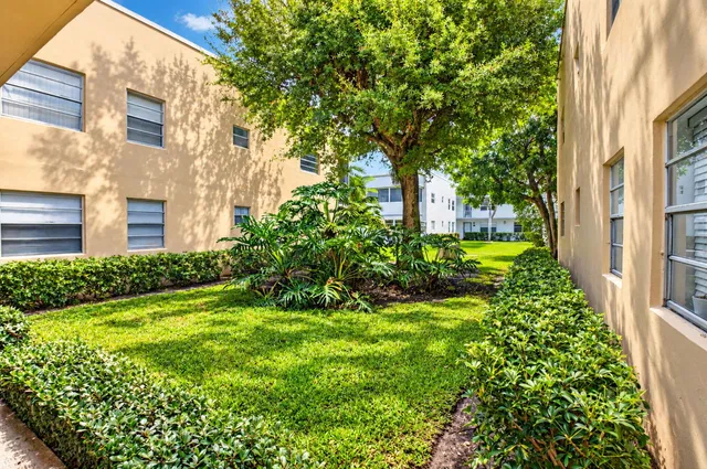  Residence photo 18