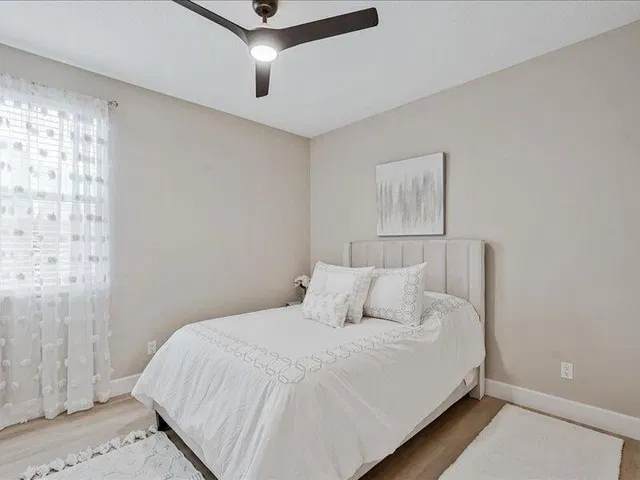  Residence photo 33