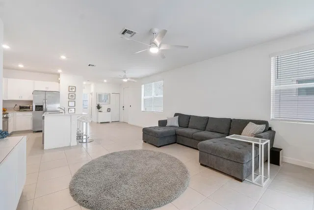 Residence photo 9