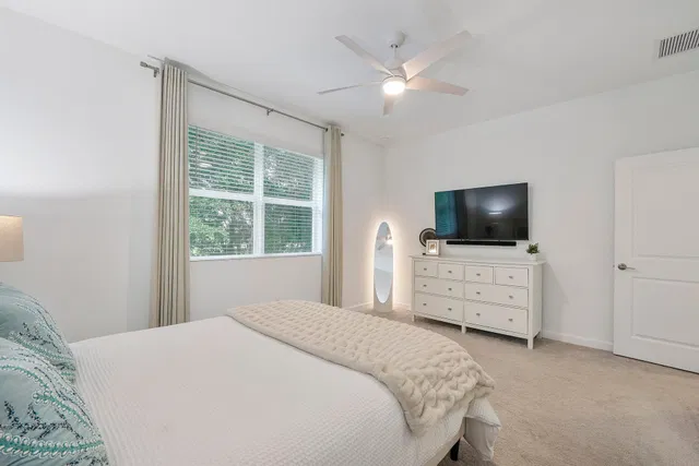 Residence photo 18