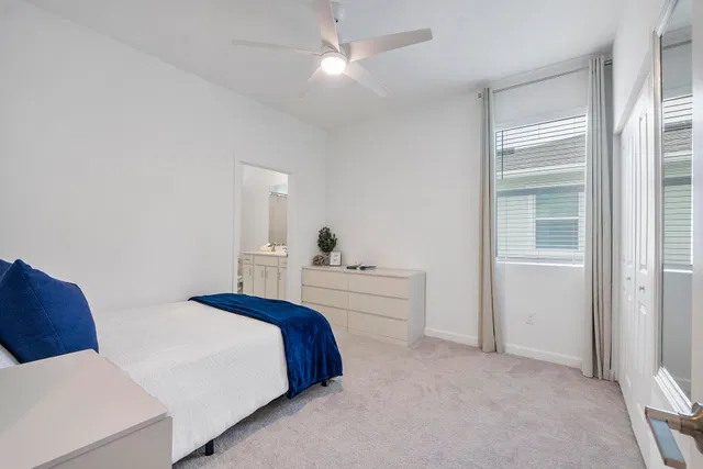 Residence photo 23