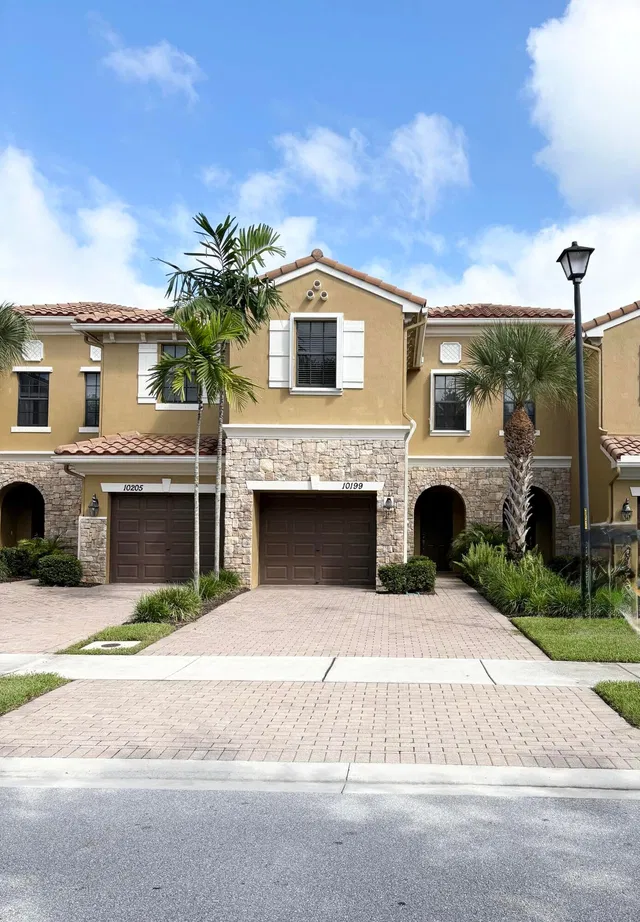 Residence photo 28
