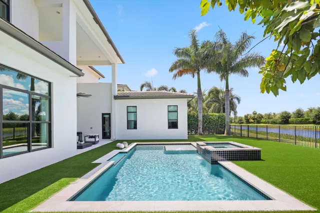Boca Bridges Residence photo 4