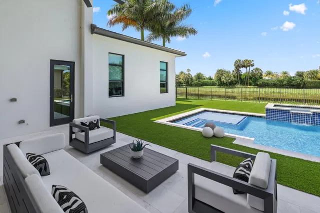Boca Bridges Residence photo 26