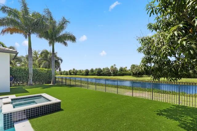 Boca Bridges Residence photo 31