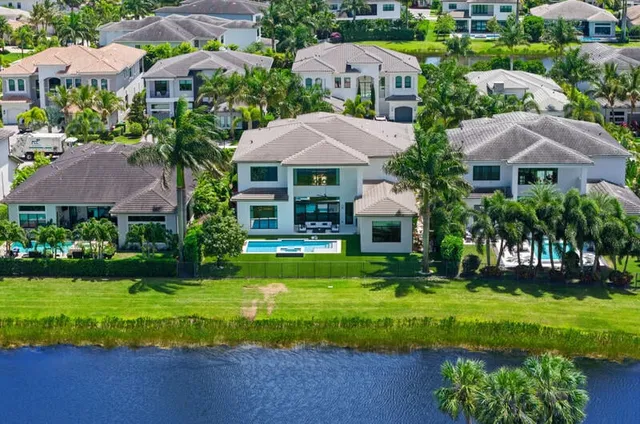 Boca Bridges Residence photo 58
