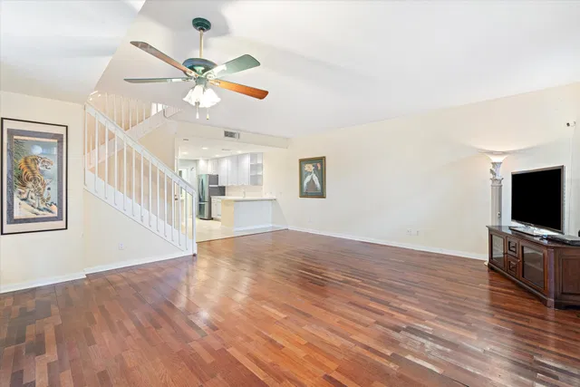 Residence photo 5