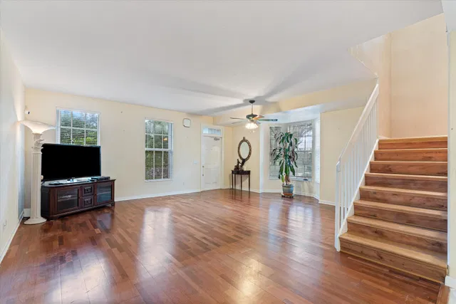 Residence photo 8
