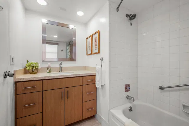  Unit 104 photo 18