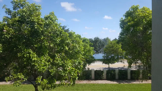  Residence photo 31