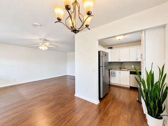  Residence photo 6