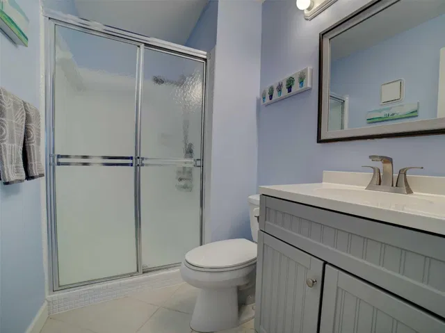  Unit 111 photo 8