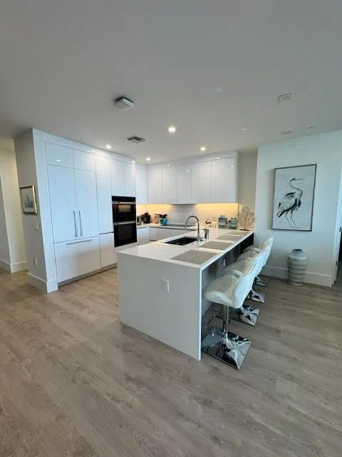 Nautilus 220 Unit 503 photo 6