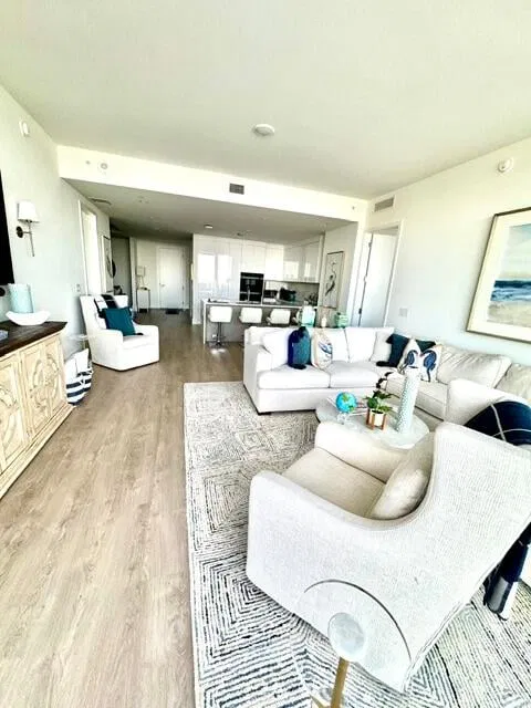 Nautilus 220 Unit 503 photo 14