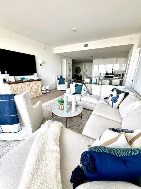 Nautilus 220 Unit 503 photo 16