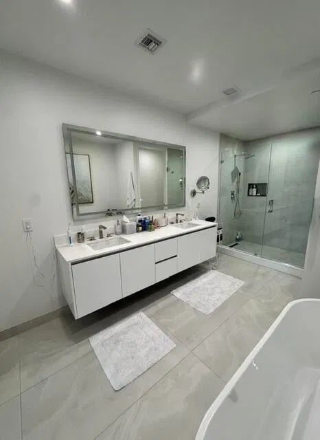 Nautilus 220 Unit 503 photo 22