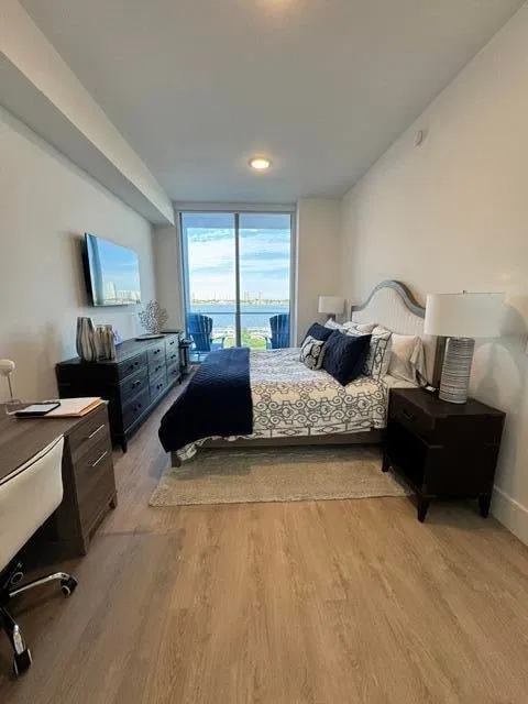 Nautilus 220 Unit 503 photo 27