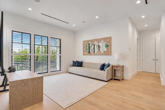 SoSo West Palm Beach Residence photo 23