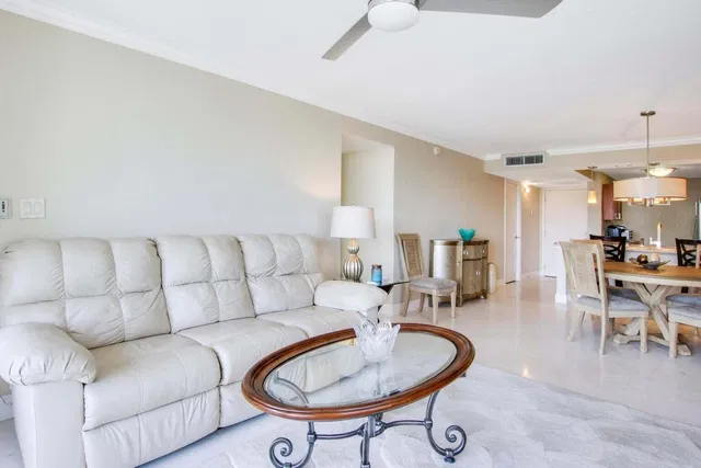Boca Raton Unit 2010 photo 12