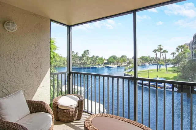Boca Raton Unit 2010 photo 23