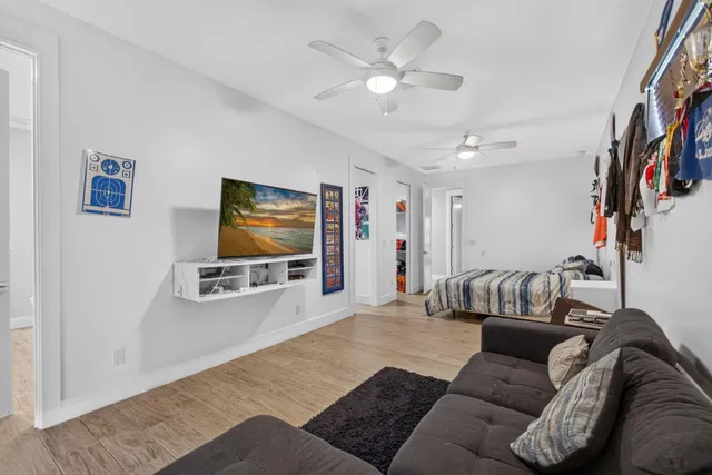  Residence photo 58