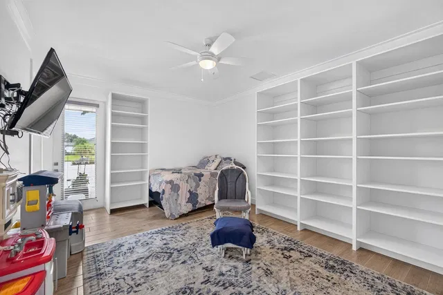  Residence photo 83