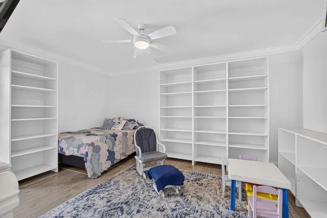  Residence photo 87