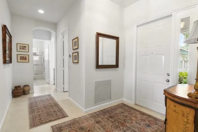 Residence photo 9