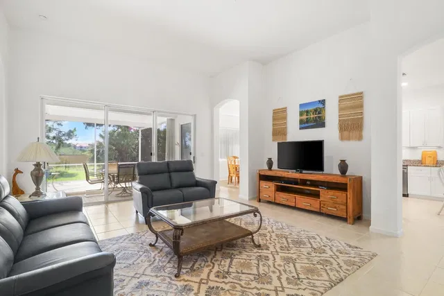 Residence photo 11