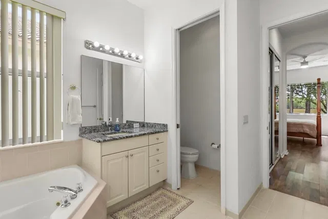 Residence photo 25