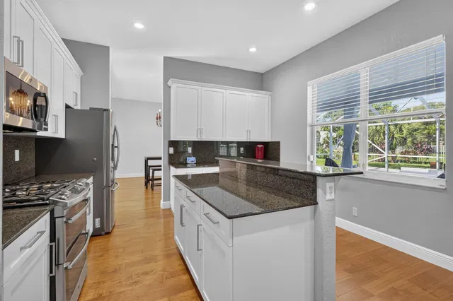  Residence photo 27