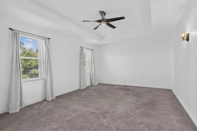  Residence photo 50