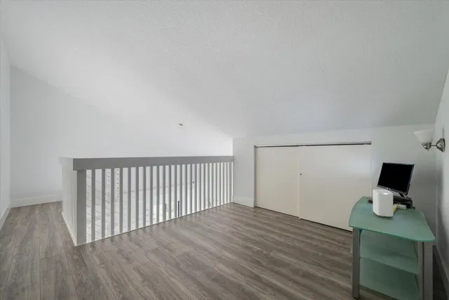 Residence photo 19