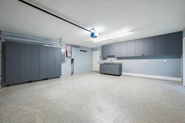 Residence photo 24