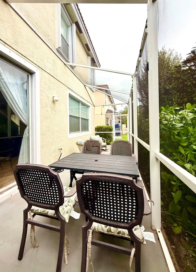 Residence photo 41