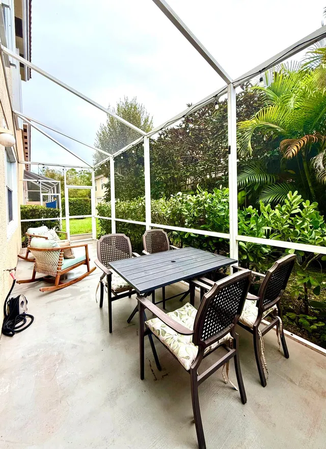 Residence photo 42