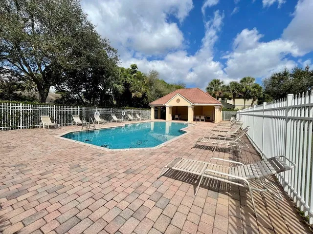 Residence photo 45
