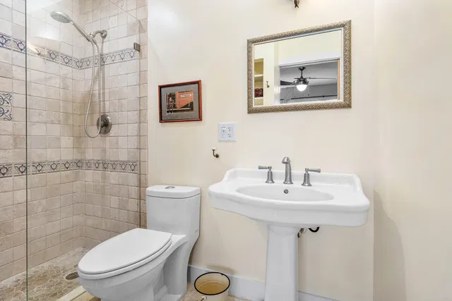 Unit 10-103 photo 11