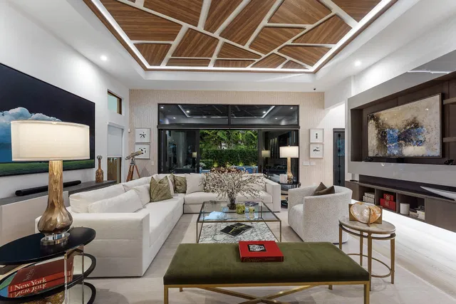 Boca Bridges Residence photo 4