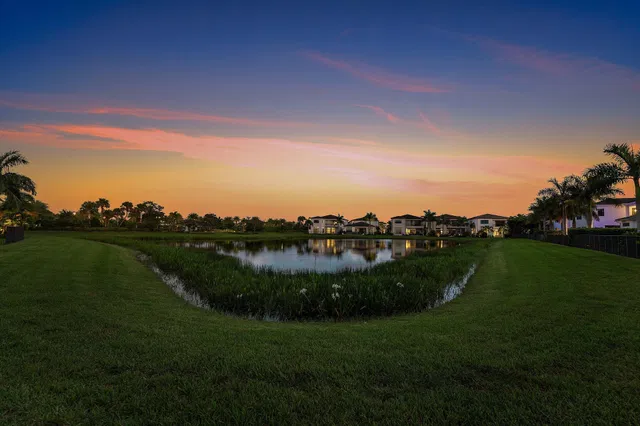Boca Bridges Residence photo 47