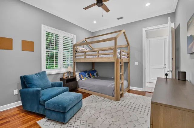 Seasons Residence photo 23
