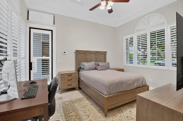 Seasons Residence photo 27