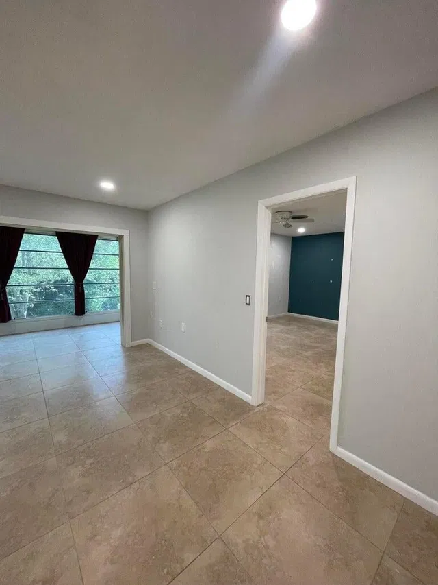 Residence photo 5