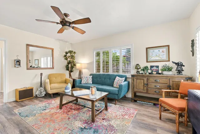  Residence photo 5