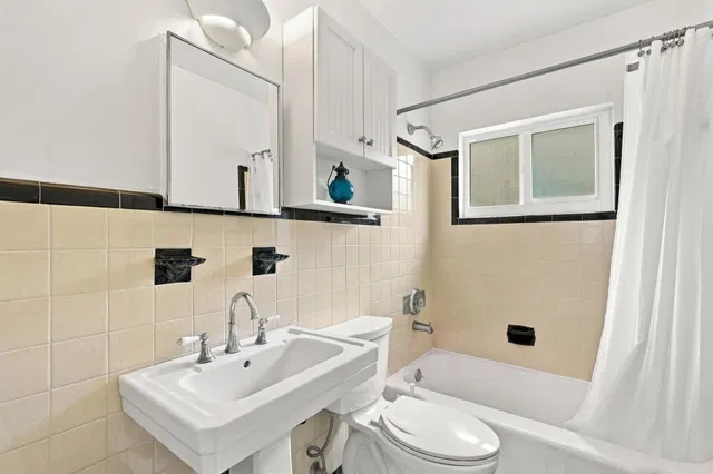  Residence photo 15