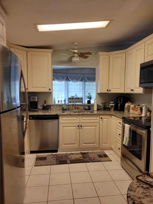 Residence photo 22